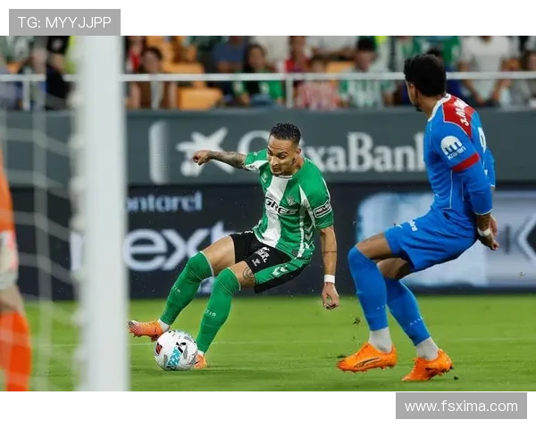 阿卜德双响助力贝蒂斯征战西甲欧战 阿卜德双响助力贝蒂斯征战西甲欧战